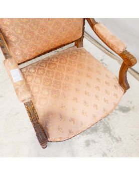Fauteuil Tapissé Style Louis XVI Rose