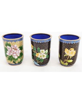 3 Petits Gobelets Cloisonnés Décor Floral