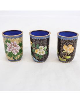 3 Petits Gobelets Cloisonnés Décor Floral