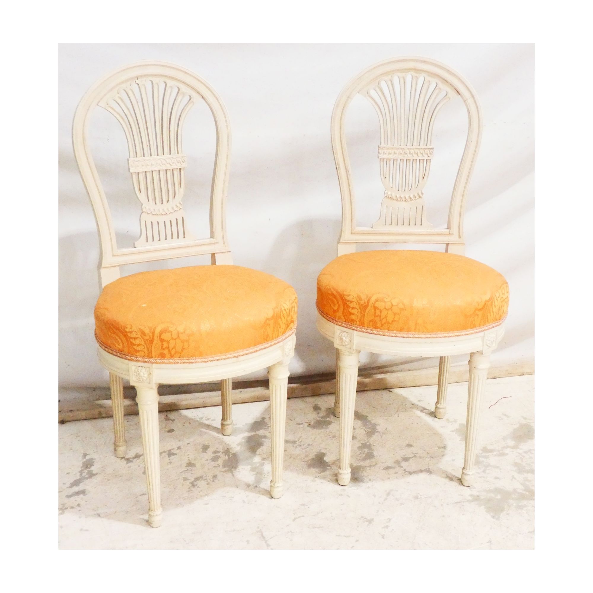 Pair of Pink Upholstered Bedroom Chairs Pair of Pink Upholstered Bedroom Chairs