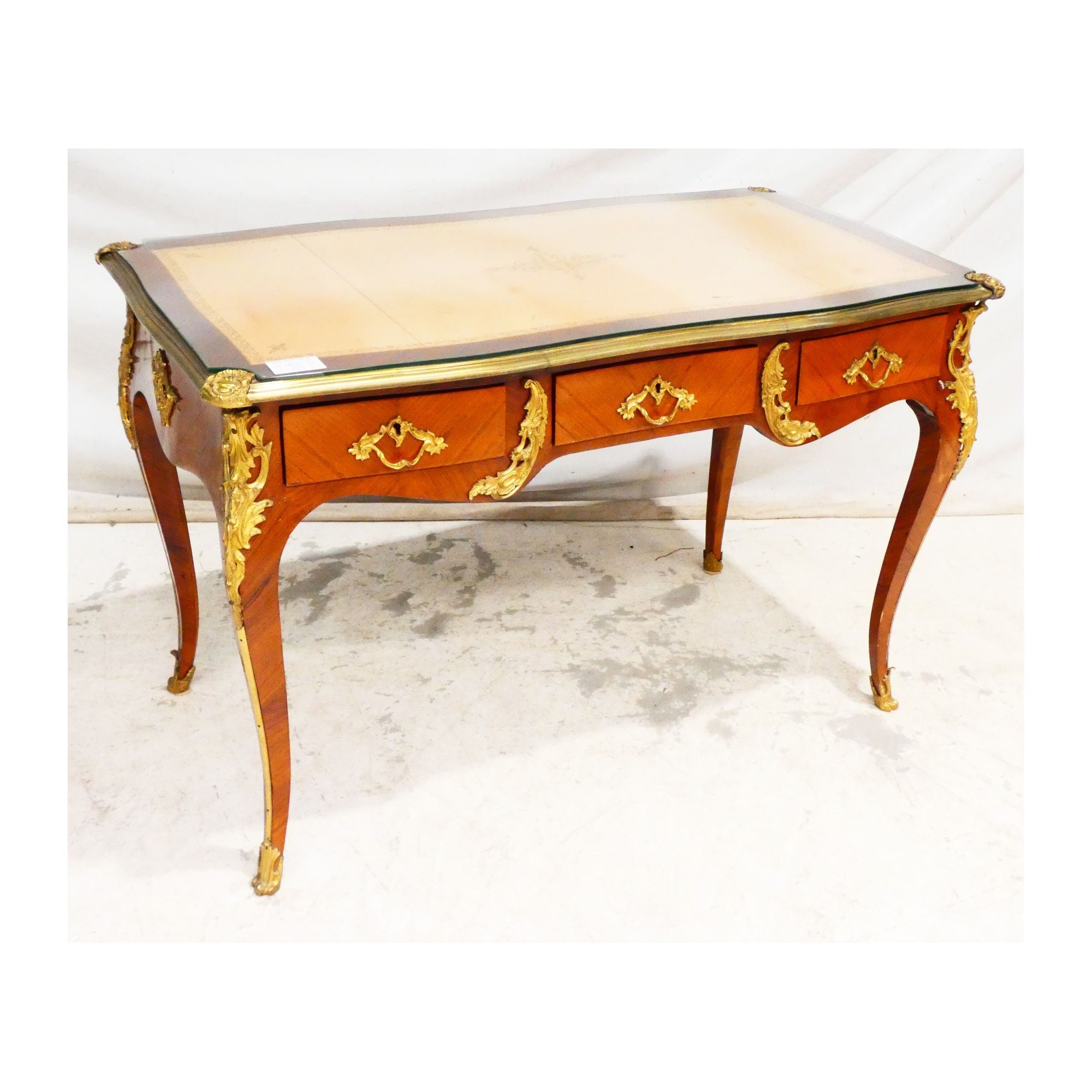 Louis XVI Style Desk with Curved Legs and 3 Drawers and Key Louis XVI Style Desk with Curved Legs and 3 Drawers and Key