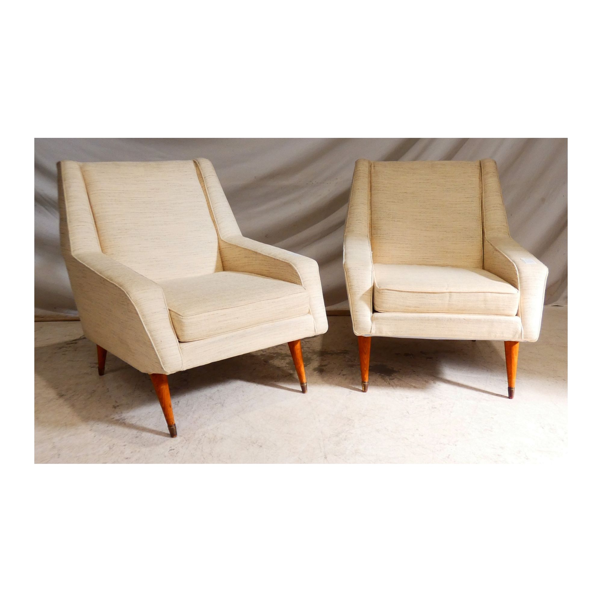 Paire de Fauteuils Tapissés Crème Pieds Compas Paire de Fauteuils Tapissés Crème Pieds Compas
