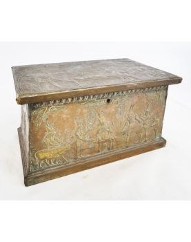 Coffret en Laiton Repoussé Décor Égypte