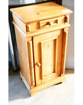 Bedside in Fir 1 Door 1 Drawer